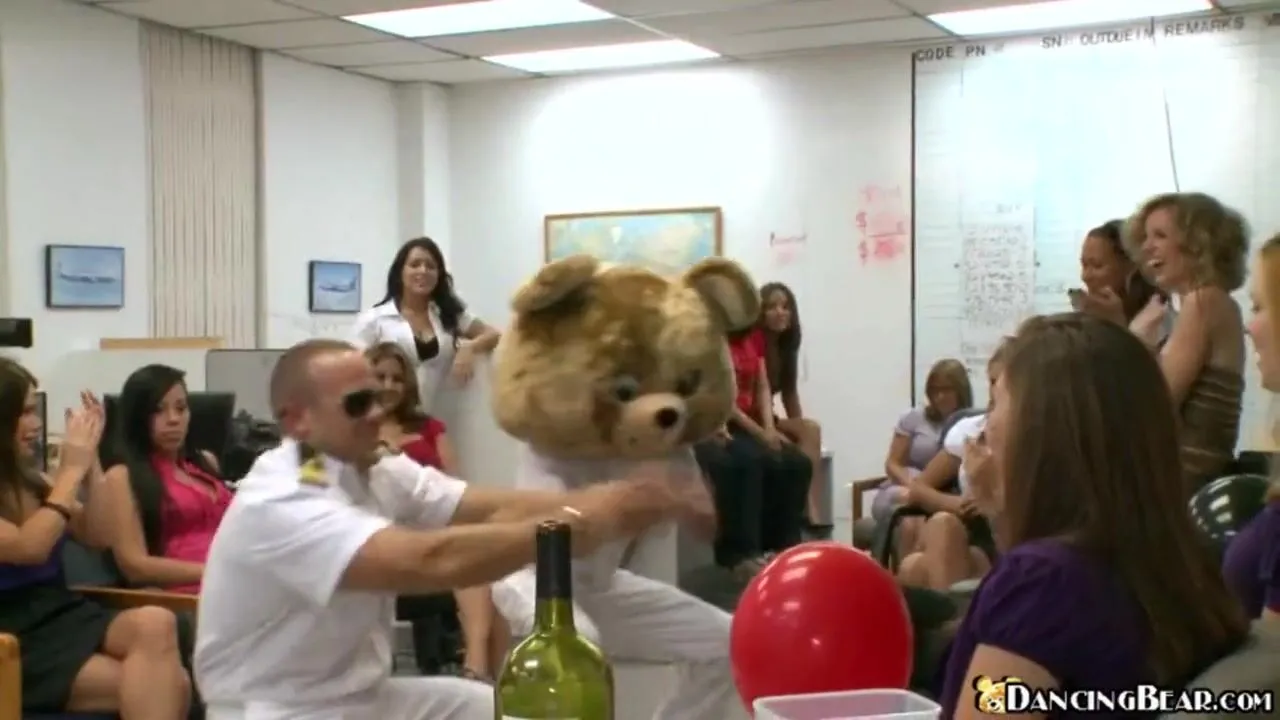 Free HD Birthday Party Crashed by Dancing Bear Video